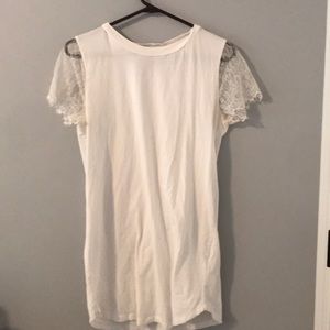 white forever 21 t-shirt dress with lace sleeves